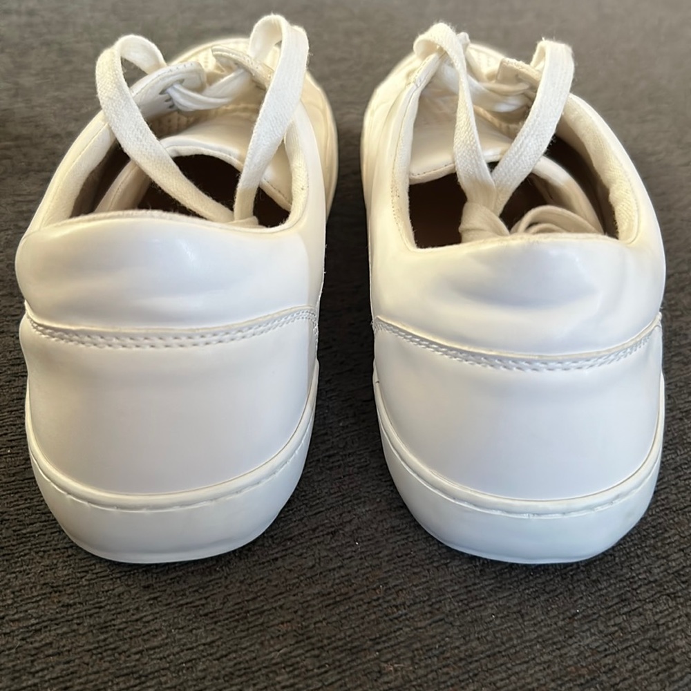NWOT Womens Banana Republic Perforated Sneakers - Picture 3 of 11